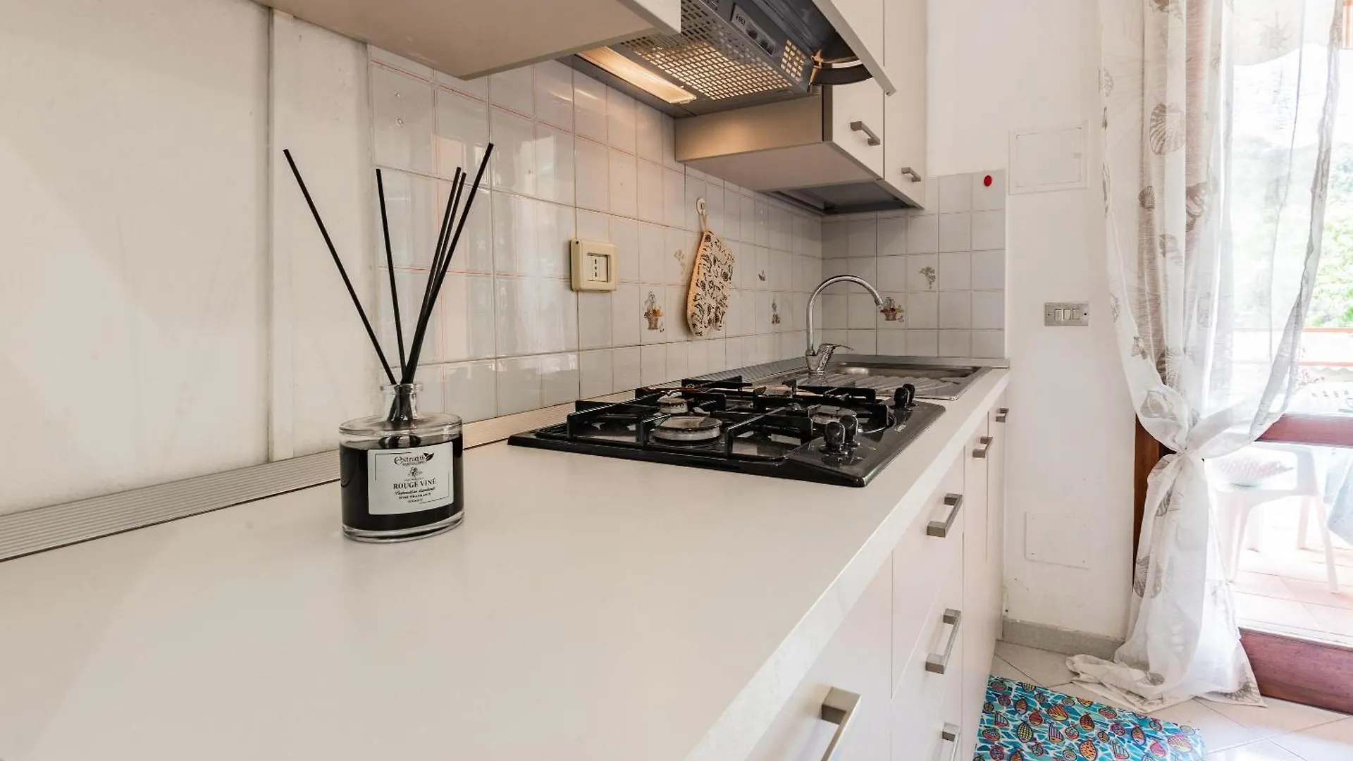Appartement Bilocale Grecale Family Room Viticcio