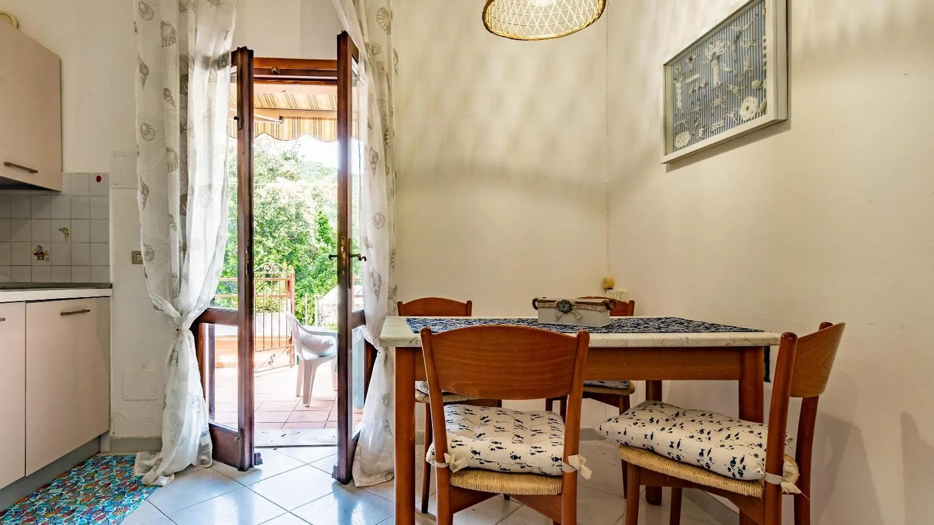 Bilocale Grecale Family Room Viticcio Italië